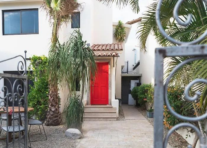 Outsite Cabos - Work, Connect, Explore Homestay *